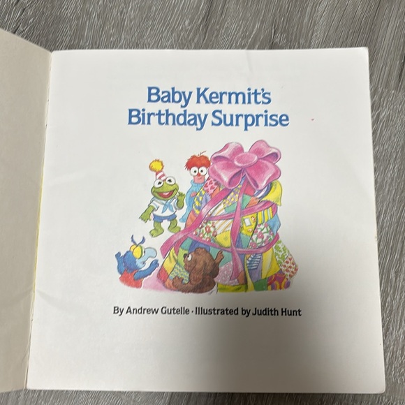 Baby Kermit's Birthday Surprise Book and Cassette Set - Picture 2 of 3